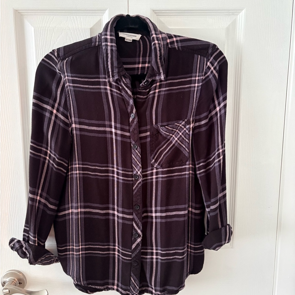 beachlunchlounge Black Plaid Button-Up with Blue and Pink Stripes.